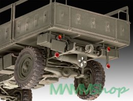 Model plastikowy Pojazd UNIMOG 404 S 1/35